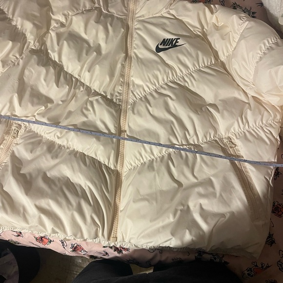 Nike puffer jacket - Picture 5 of 6